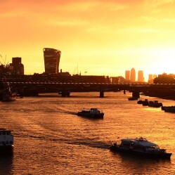 Vedere l'alba a Londra: Ecco come si sveglia la capitale inglese