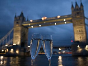 bateaux london nye