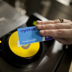 Aeroporto di Gatwick: Al via ai pagamenti con Oyster Card e Contactless