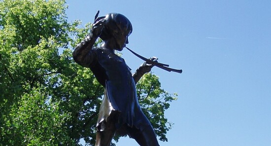 Statua di Peter Pan nei Kensington Gardens