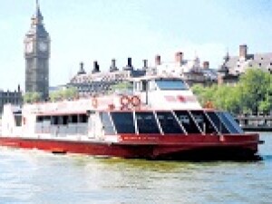 thames river boat cruise