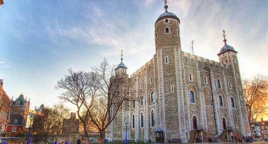 Quali sono le torri da visitare nella Tower of London?