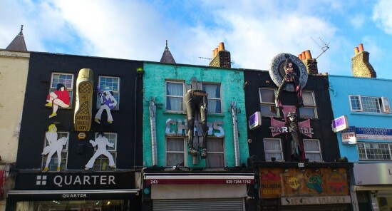 Camden Town: Tra mercati alternativi e tranquille passeggiate lungo i canali