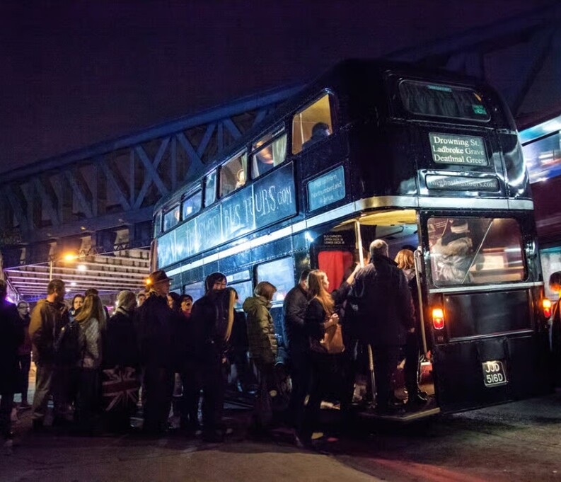 Ghost bus tour londra