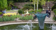 Holland Park fontana JRP flickr