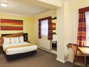 holiday inn express londra victoria
