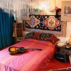 Discovering Hendrix: Visita la Casa-Museo di Jimi Hendrix a Londra