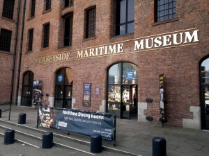 Maritime Museum Liverpool Ingresso foto di SteHLiverpool via flickr