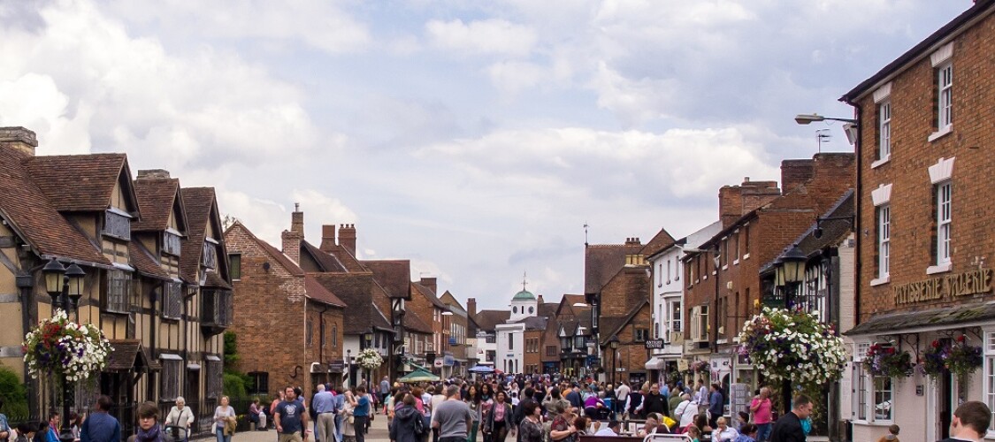 Visita Stratford-upon-Avon attraverso le migliori esperienze selezionate per te da VIVICITY