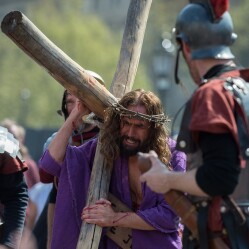 La Passione di Cristo a Trafalgare Square (2026)