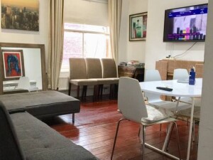 zone 1 2 private apartment