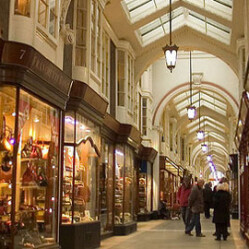 Burlington Arcade. L'eleganza del British Style