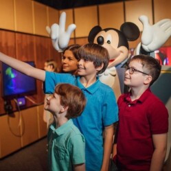 Disney 100 