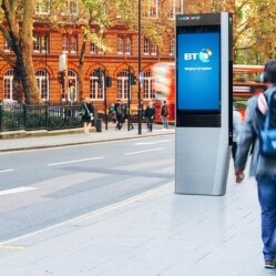 A Londra le cabine telefoniche offriranno Wi-Fi e chiamate gratis