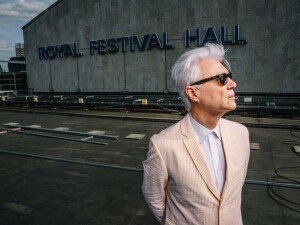 David Byrne al Meltdown