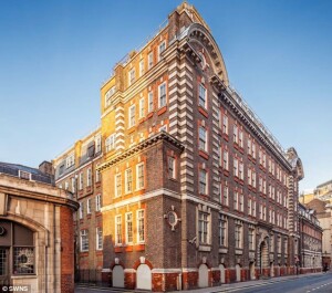 scotland yard stazione hotel 2