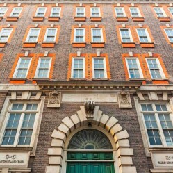 La vecchia stazione di polizia di Scotland Yard diventerà un hotel di lusso