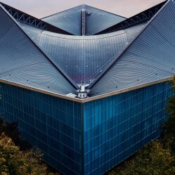 Riapre a Londra il Museo del Design: è il più grande al mondo