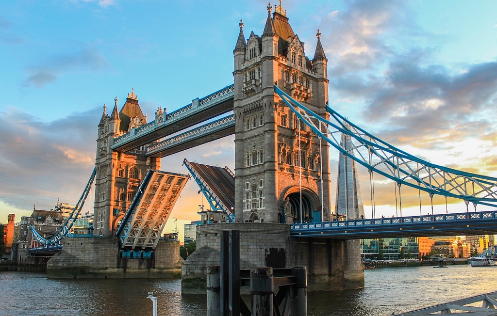 https://www.vivilondra.it/images/vivilondra/Tower_Bridge_Gallery/tower-bridge-8.jpg