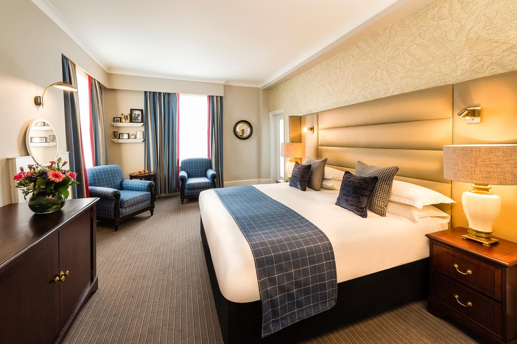 bayles hotel
